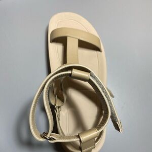 Hermes Enid Leather Leather Gladiator Sandals
